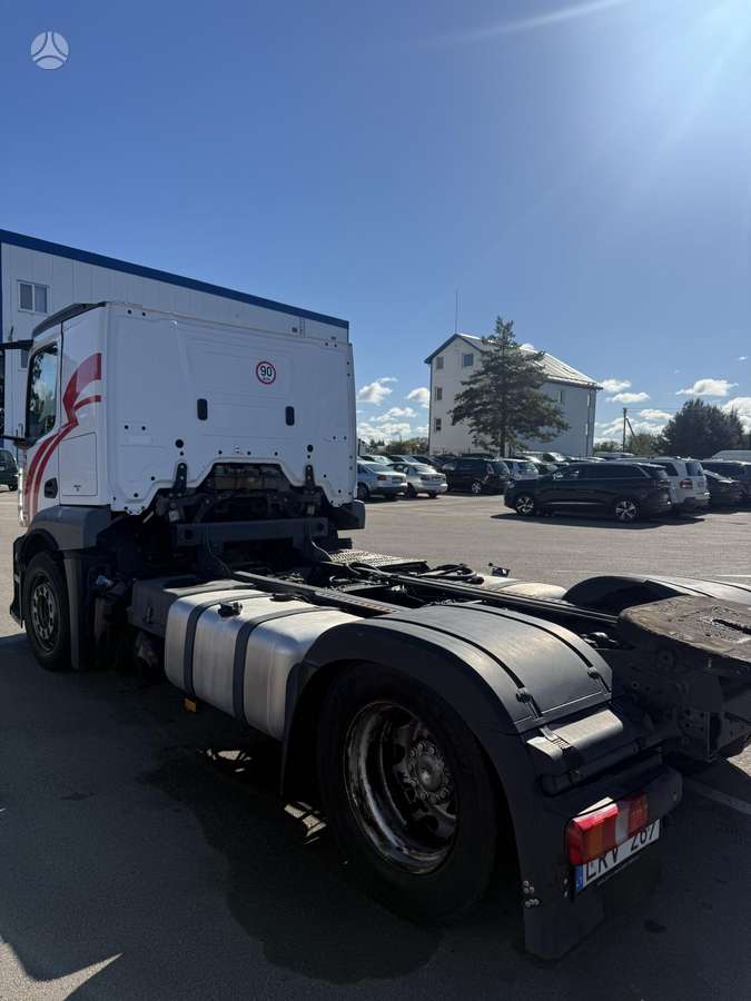 Mercedes-Benz Actros 1843, single sleeper