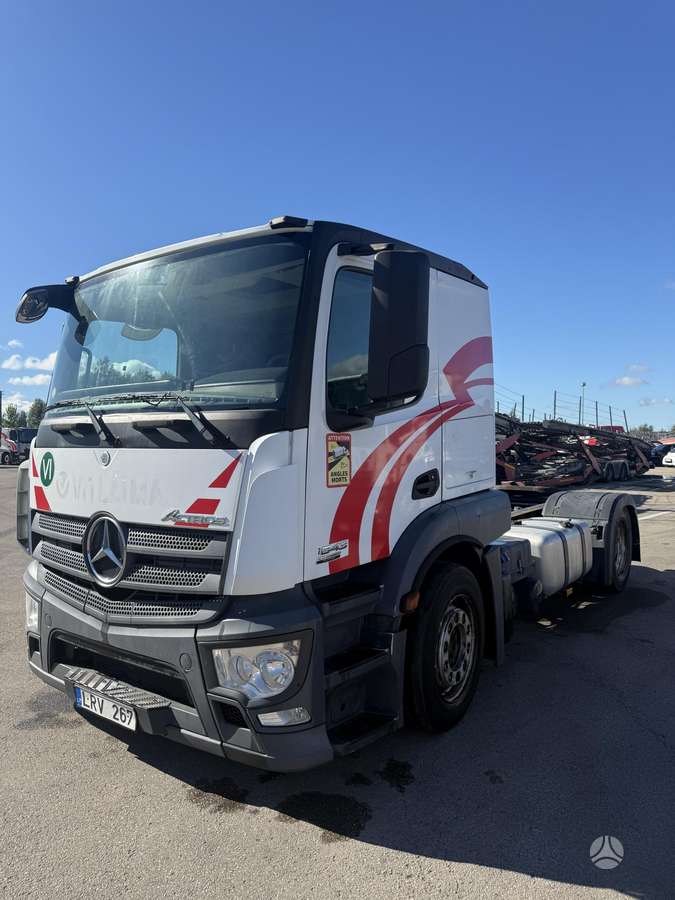 Mercedes-Benz Actros 1843, single sleeper