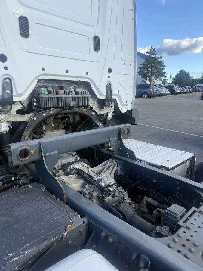 Mercedes-Benz Actros 1840, single sleeper