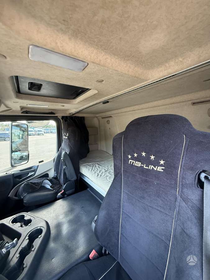 Mercedes-Benz Actros 1840, single sleeper