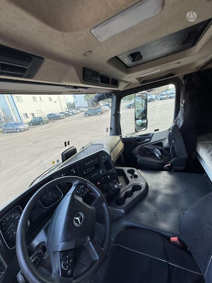 Mercedes-Benz Actros 1840, single sleeper