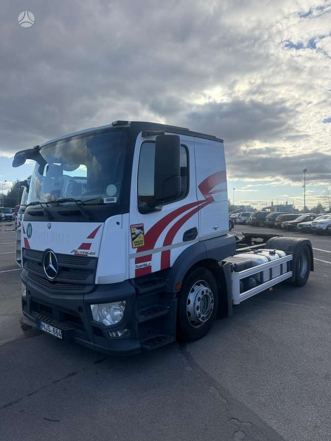 Mercedes-Benz Actros 1840, single sleeper