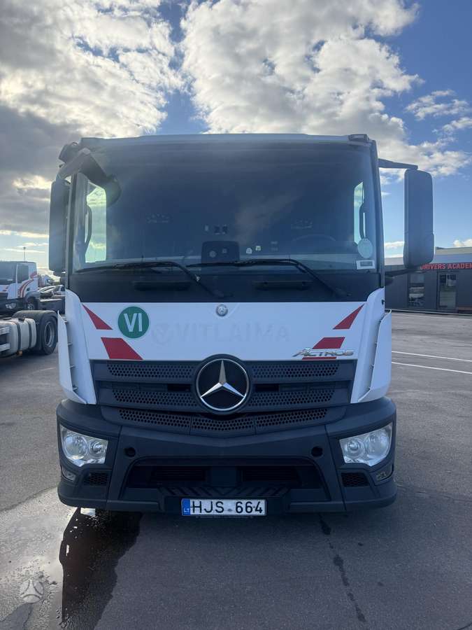 Mercedes-Benz Actros 1840, single sleeper