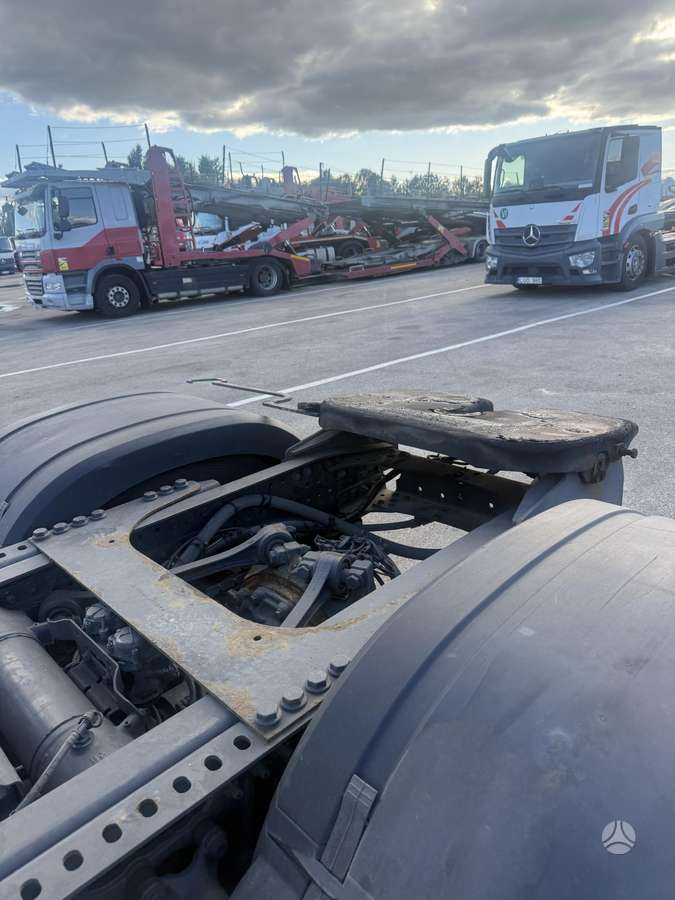 Mercedes-Benz Actros 1843, single sleeper
