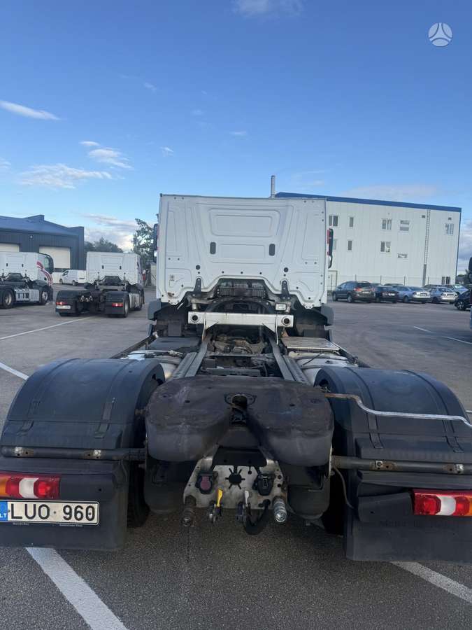 Mercedes-Benz Actros 1843, single sleeper