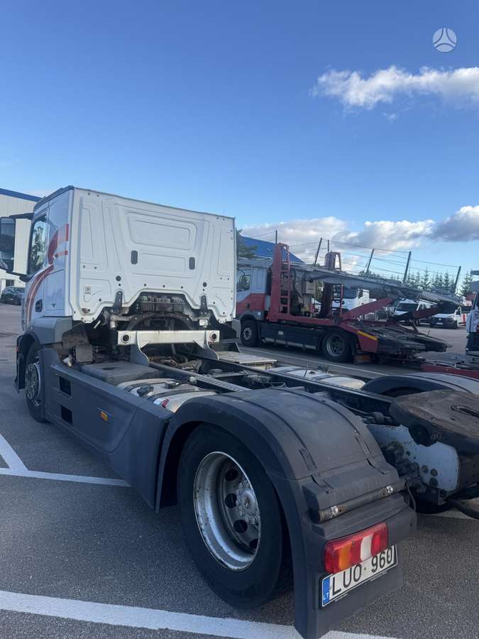 Mercedes-Benz Actros 1843, single sleeper