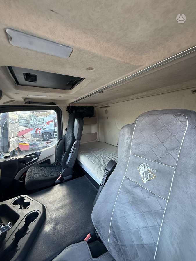 Mercedes-Benz Actros 1843, single sleeper