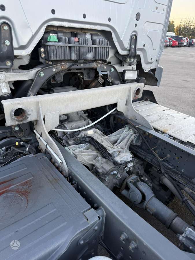 Mercedes-Benz Actros 1843, single sleeper