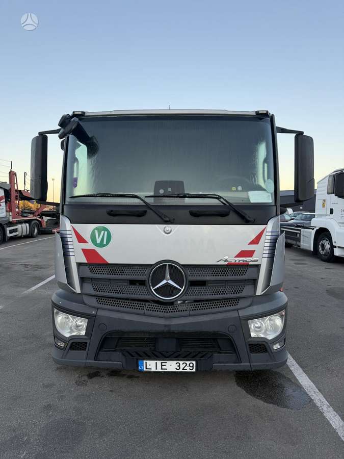 Mercedes-Benz Actros 1843, single sleeper
