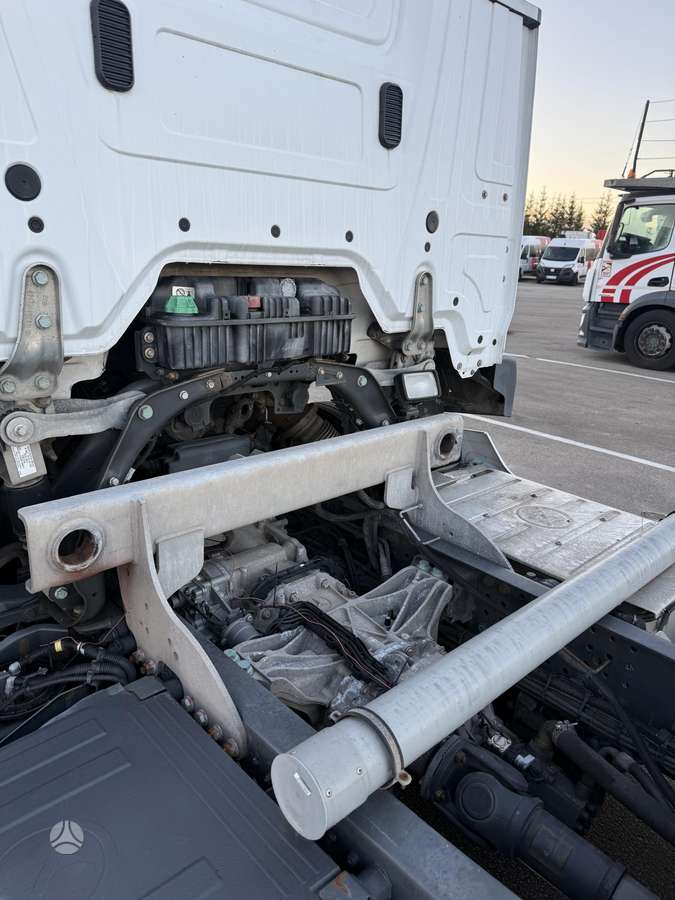 Mercedes-Benz Actros 1840, single sleeper