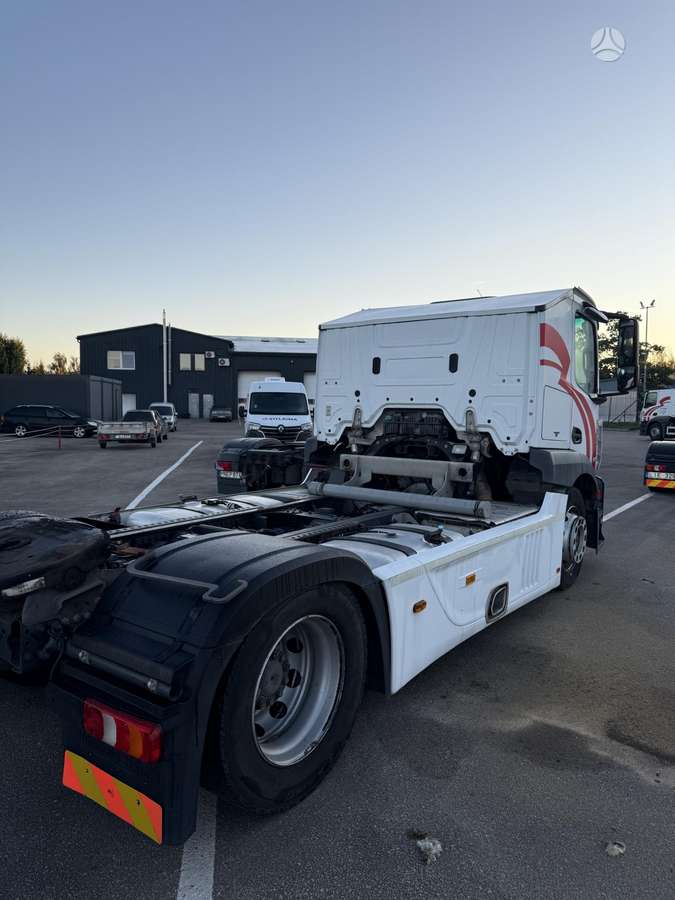 Mercedes-Benz Actros 1840, single sleeper