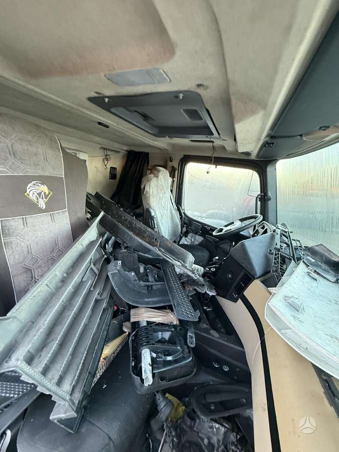 Mercedes-Benz Actros 1840, single sleeper