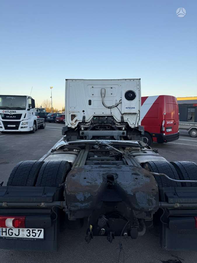 Mercedes-Benz Actros 1840, single sleeper