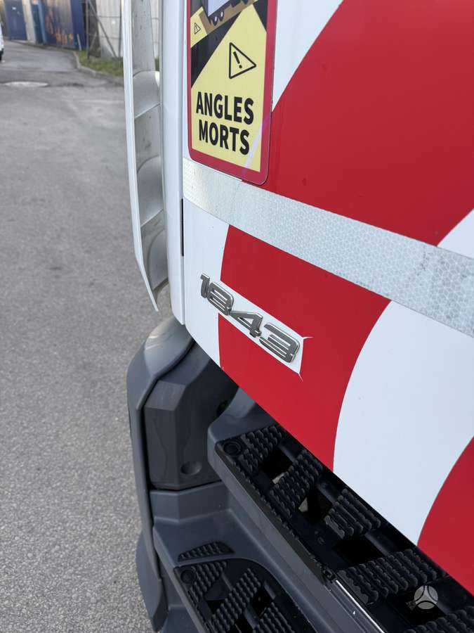 Mercedes-Benz Actros 1843, single sleeper