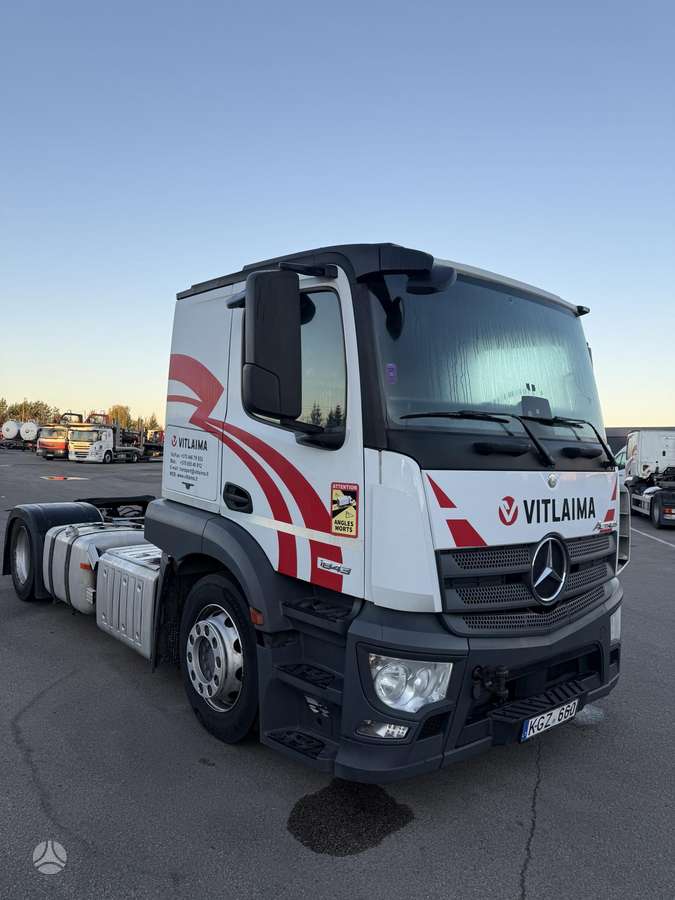 Mercedes-Benz Actros 1843, single sleeper