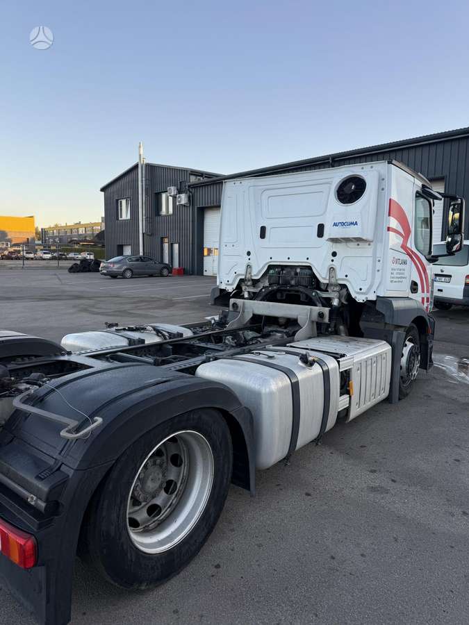 Mercedes-Benz Actros 1843, single sleeper