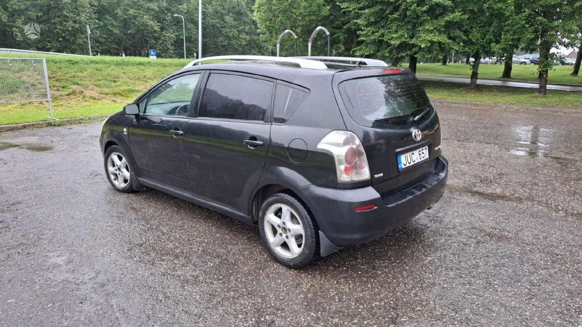 Toyota Corolla Verso - 4