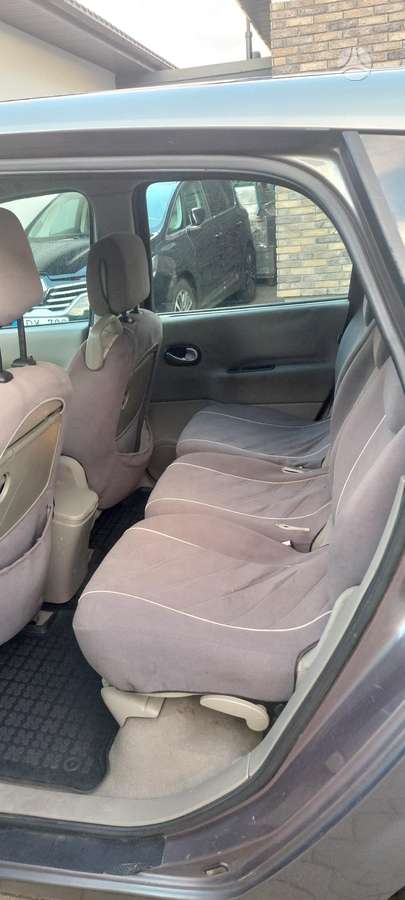 Renault Grand Scenic - 4