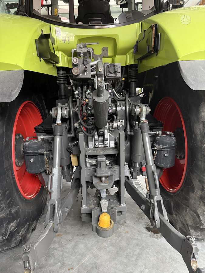 Claas Axion 920 Cmatic, тракторы