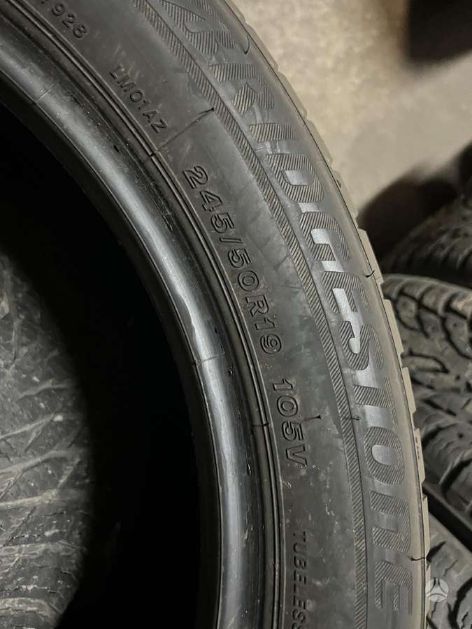 Bridgestone, всесезонные 245/50 R19