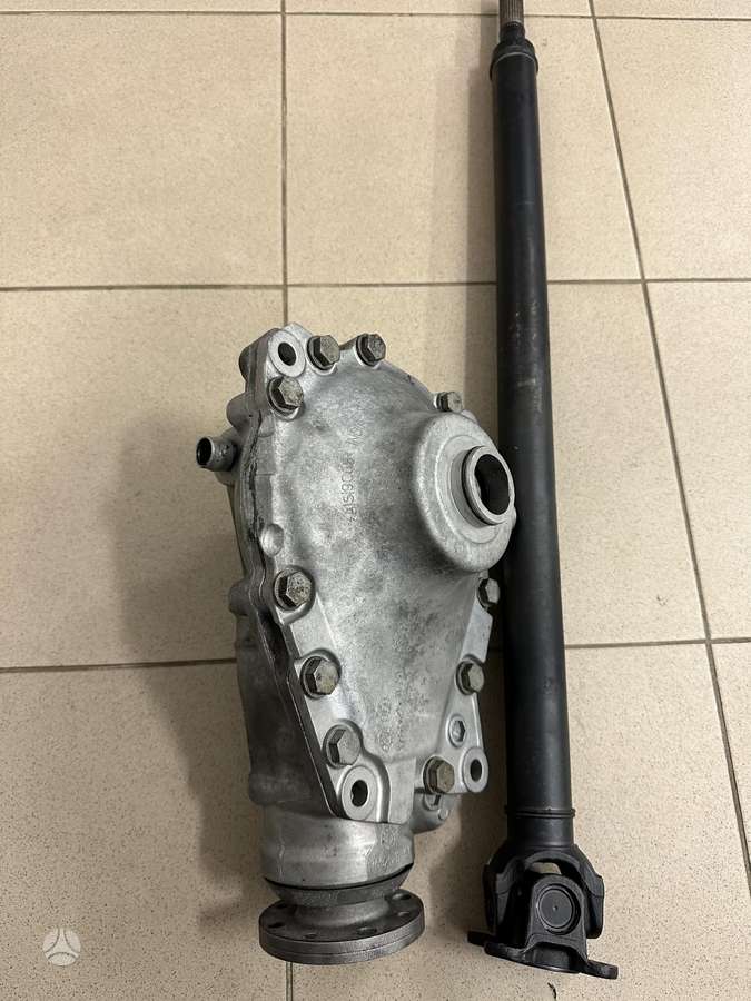 BMW 740 kėbulo dalys