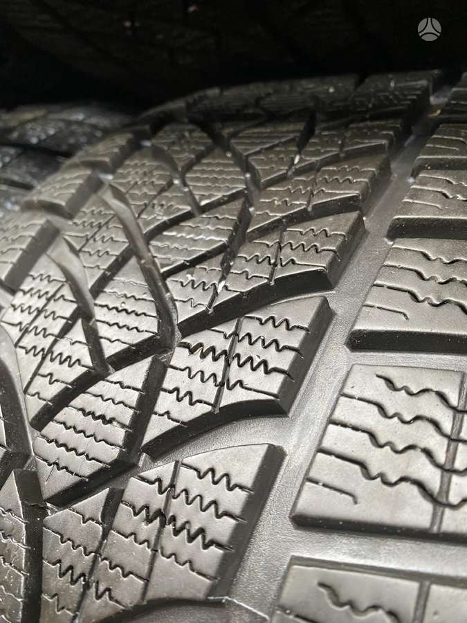 Goodyear UltraGrip, winter 245/55 R17