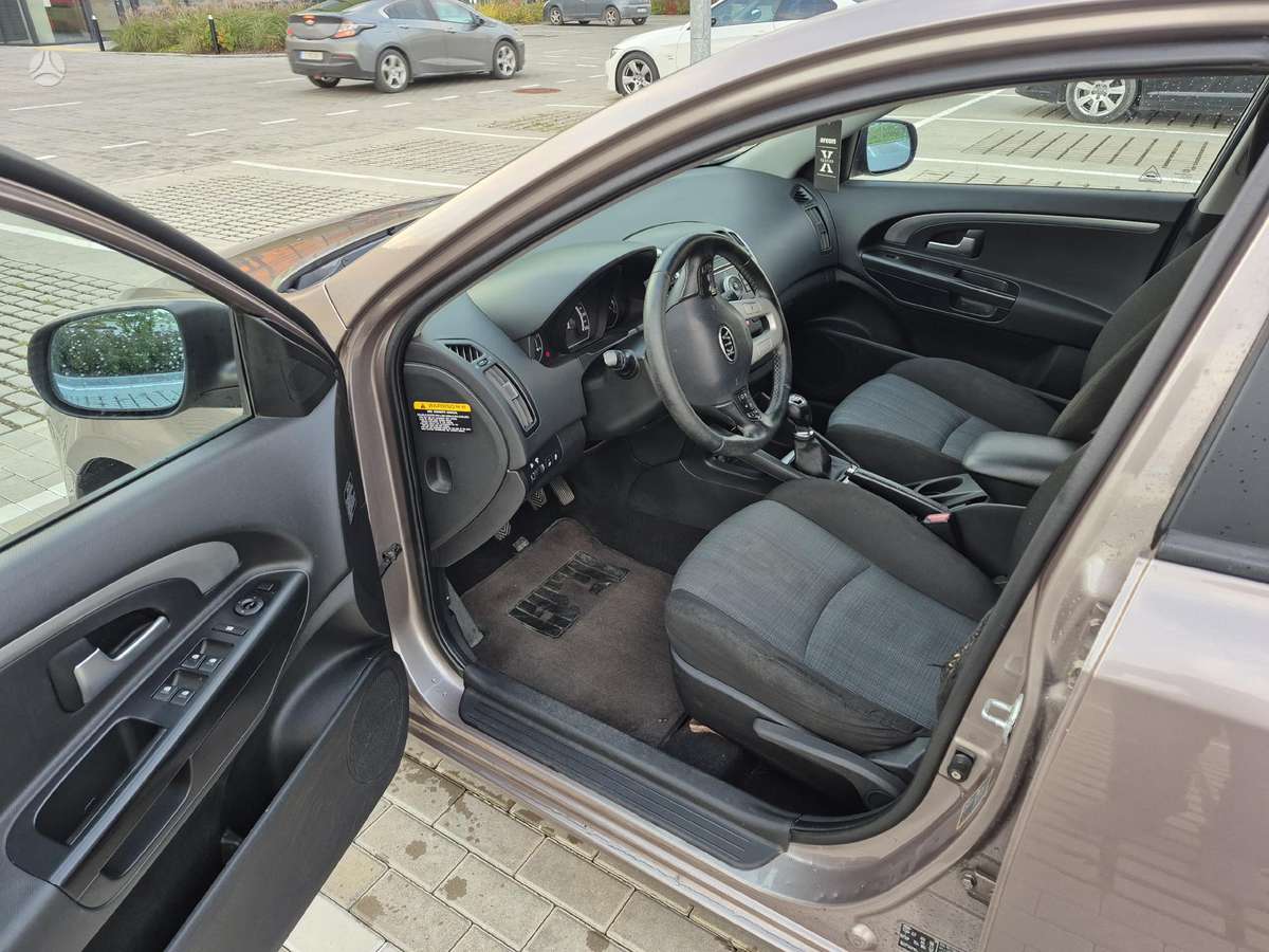 Kia Ceed, 1.6 l., Универсал