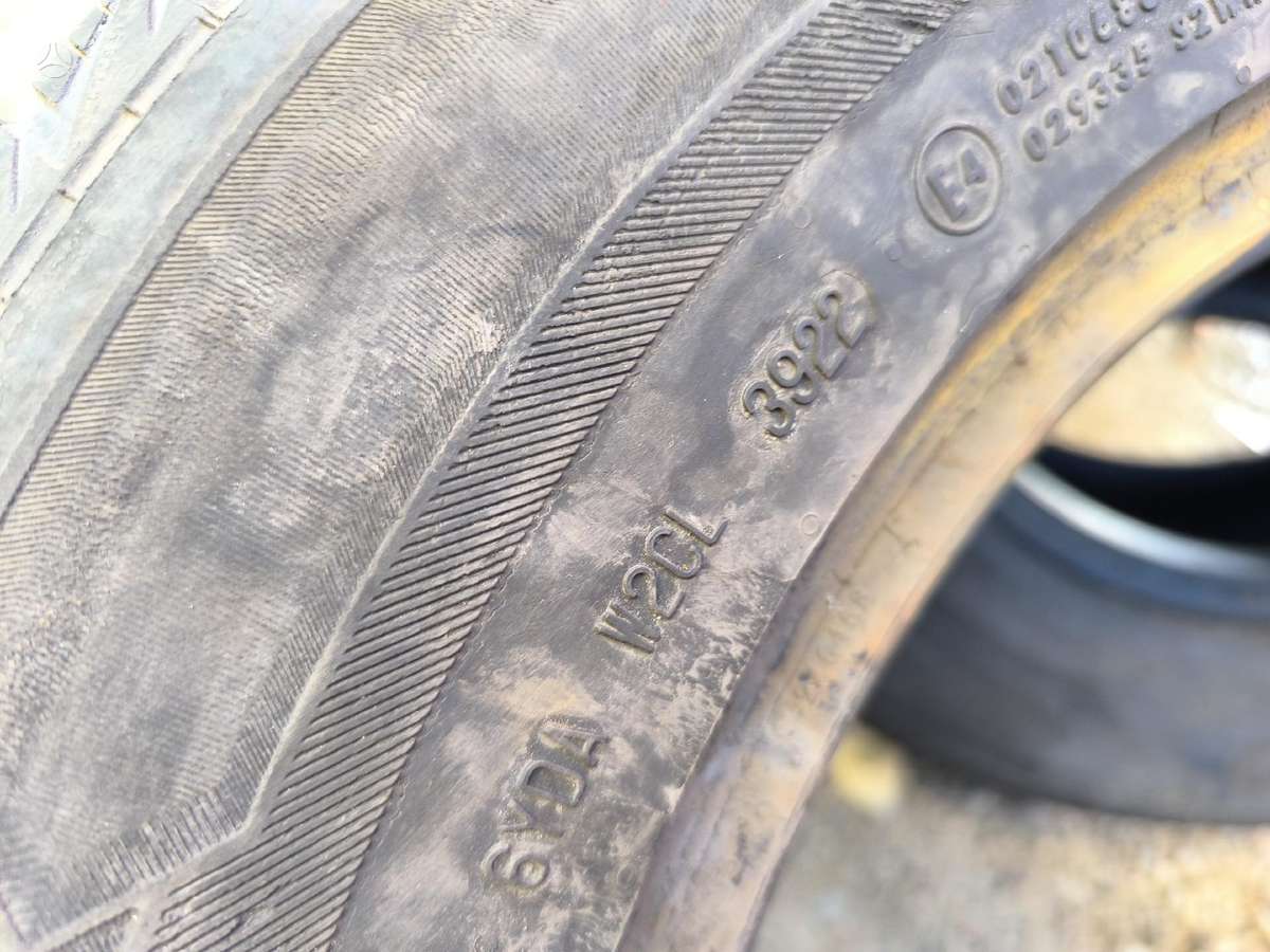 Barum, žieminės 215/70 R16
