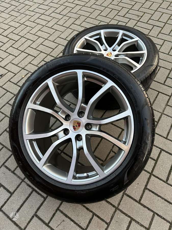 Porsche Cayenne EXCLUSIVE GTS, light alloy, R21