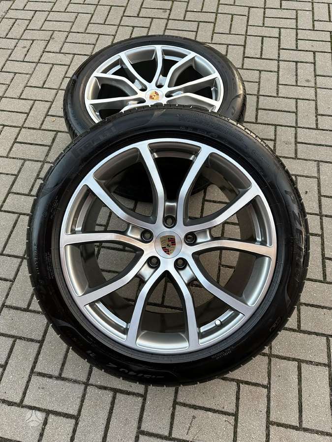 Porsche Cayenne EXCLUSIVE GTS, light alloy, R21