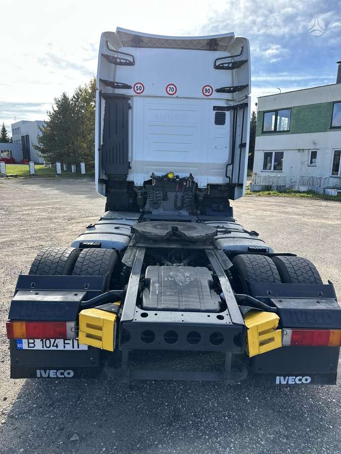 Iveco STRALIS AS440S48T/P, double sleeper