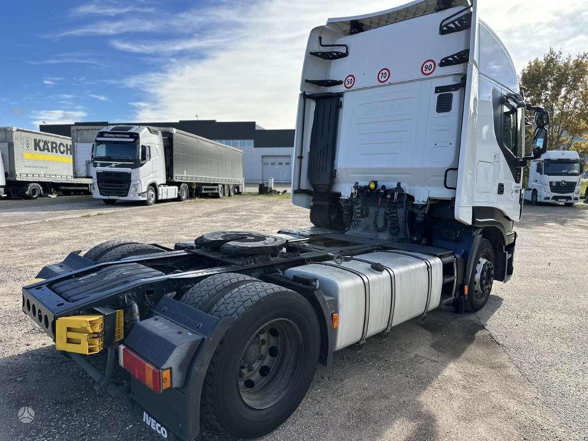 Iveco STRALIS AS440S48T/P, double sleeper