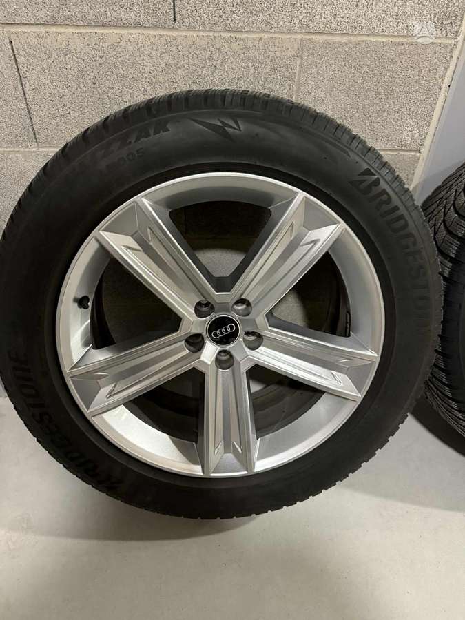 Audi Q8, легкосплавные , R20