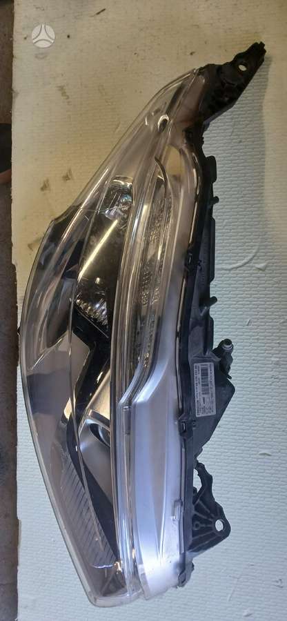 Peugeot 208 kėbulo dalys