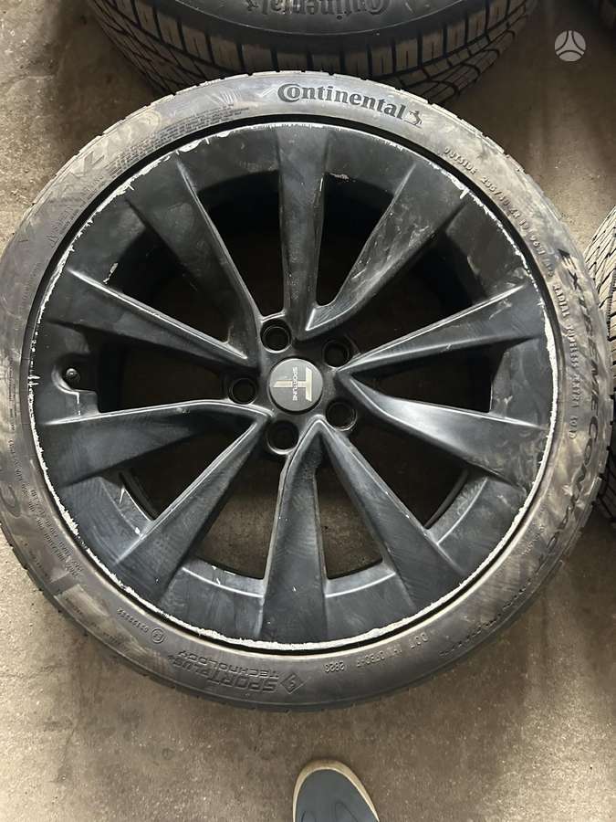 TESLA Model 3, light alloy, R19