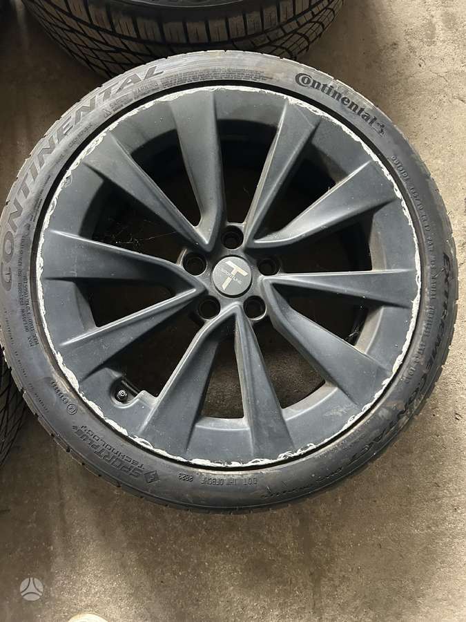 TESLA Model 3, light alloy, R19