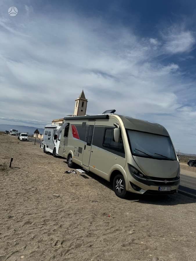 Bürstner Ixeo I744, campers