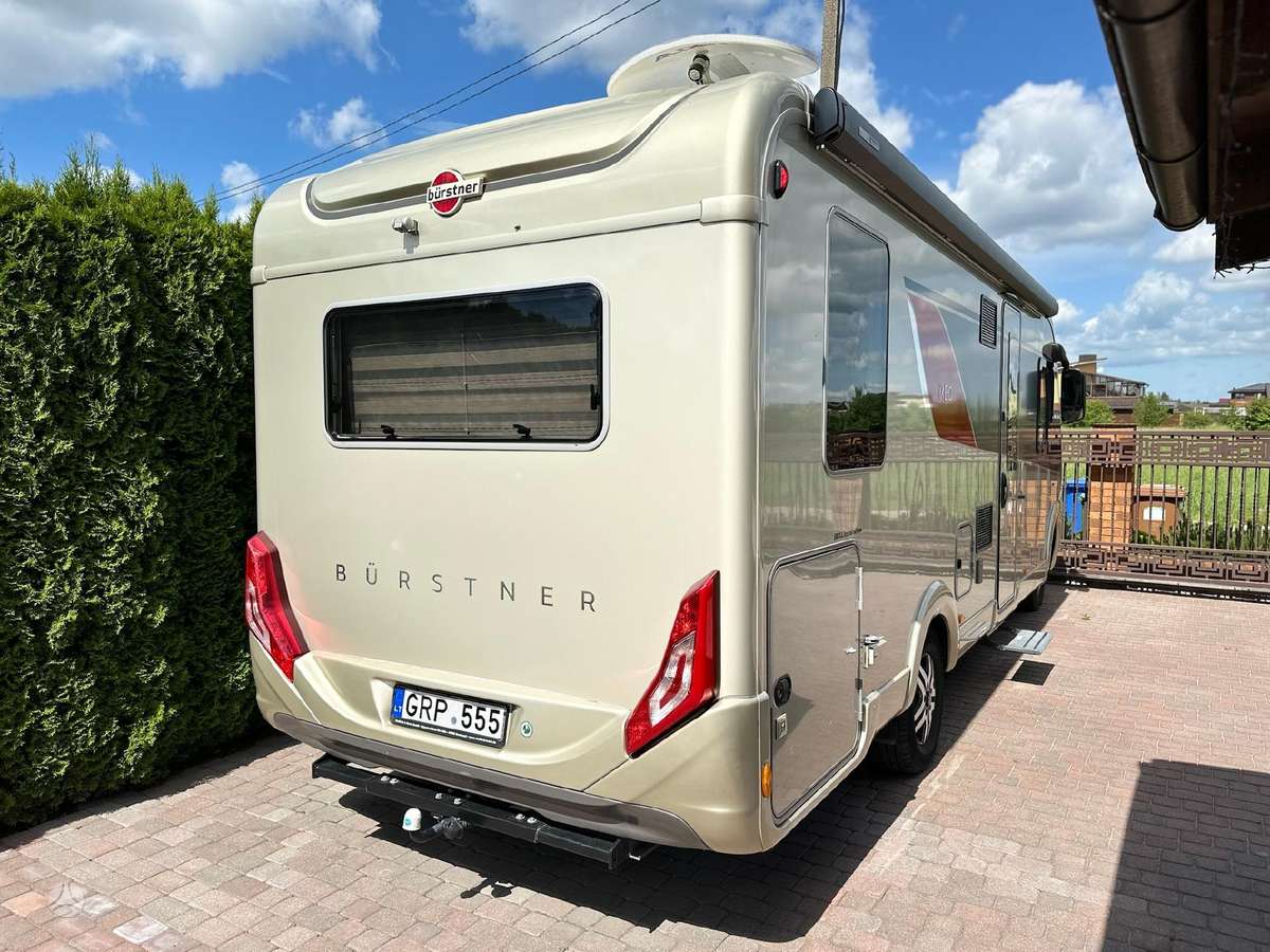 Bürstner Ixeo I744, campers
