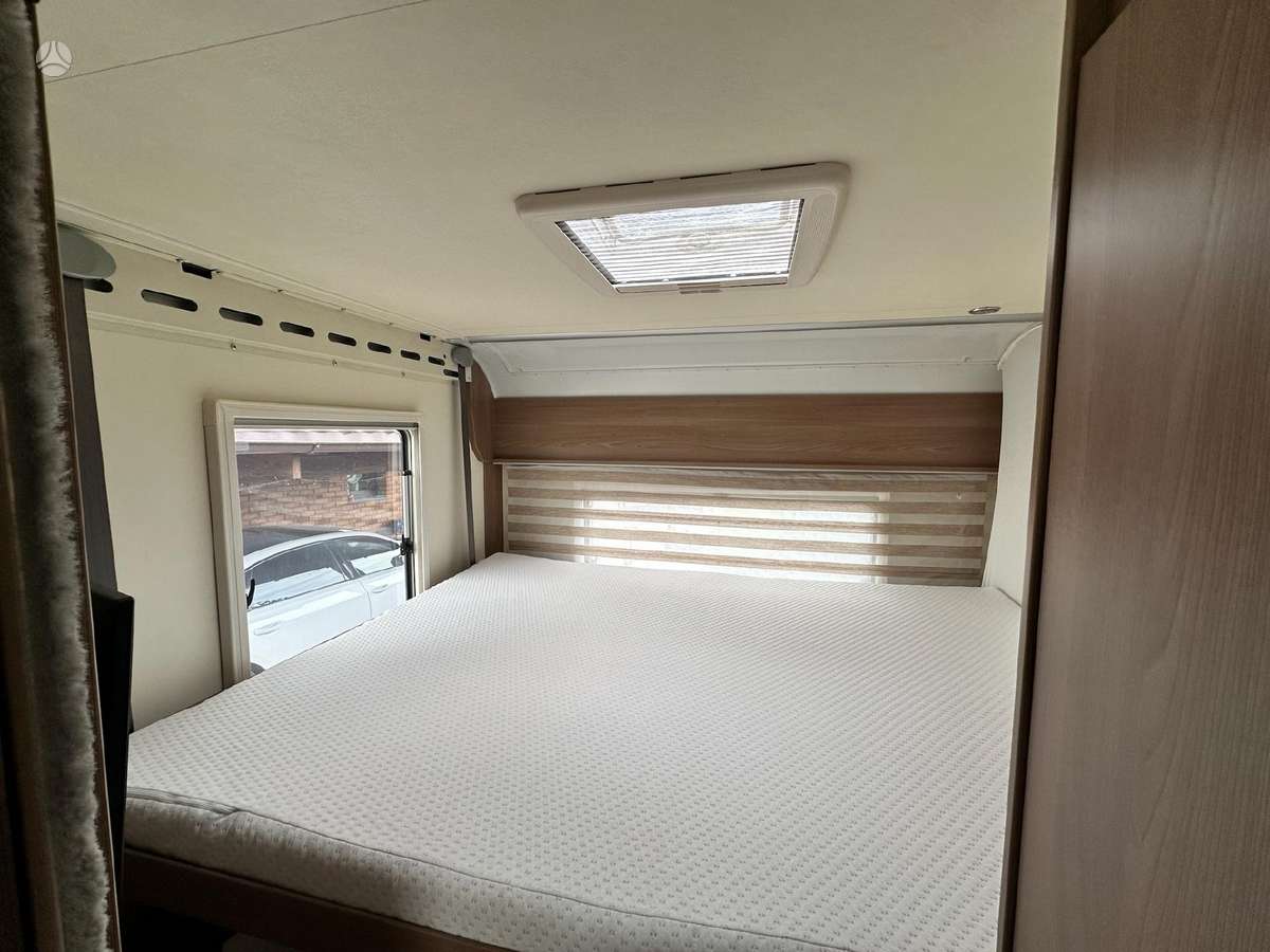 Bürstner Ixeo I744, campers