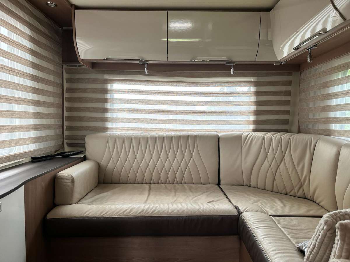 Bürstner Ixeo I744, campers