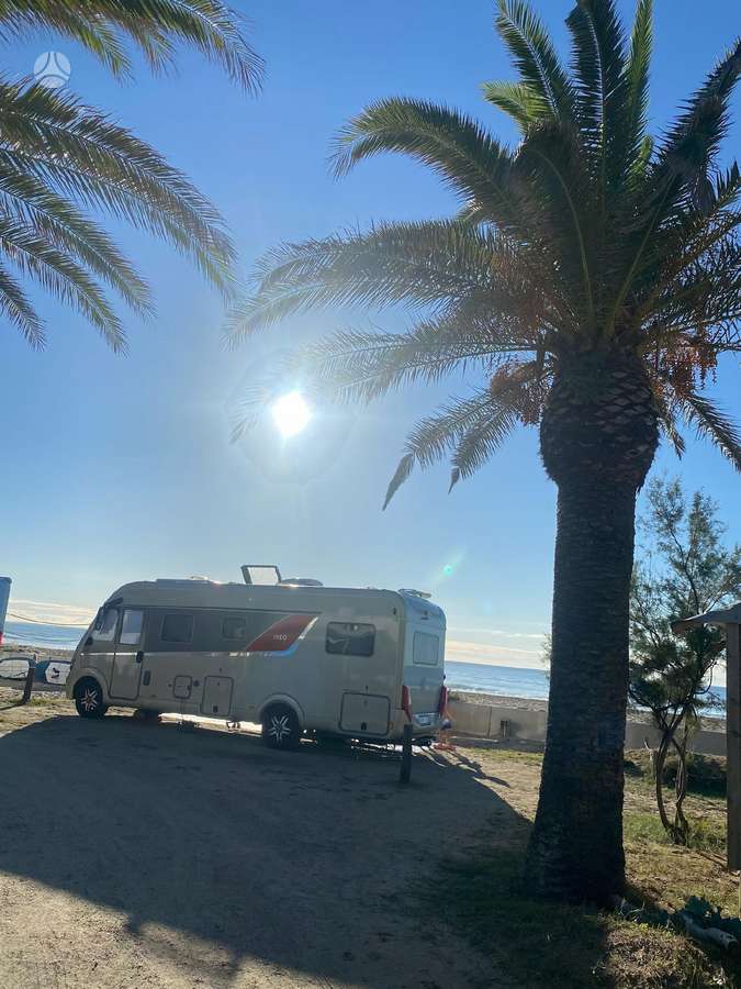 Bürstner Ixeo I744, campers