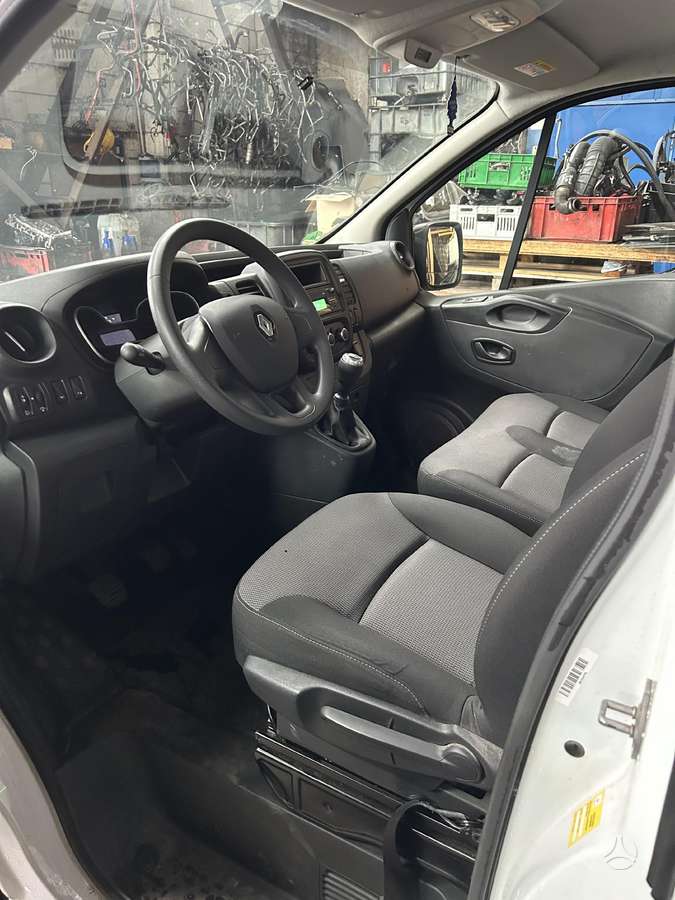 Renault Trafic, грузовые микроавтобусы