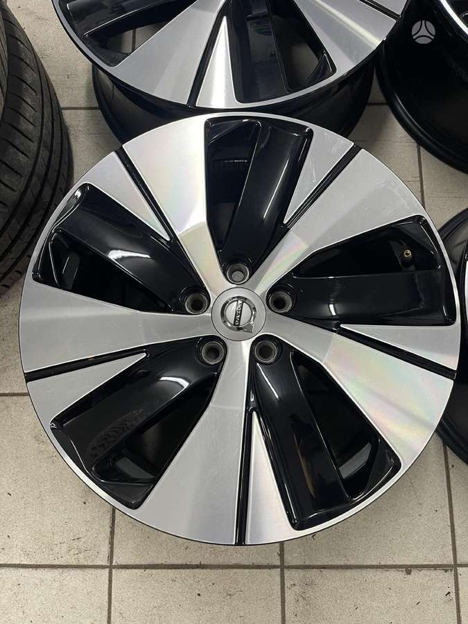 Volvo, light alloy, R18