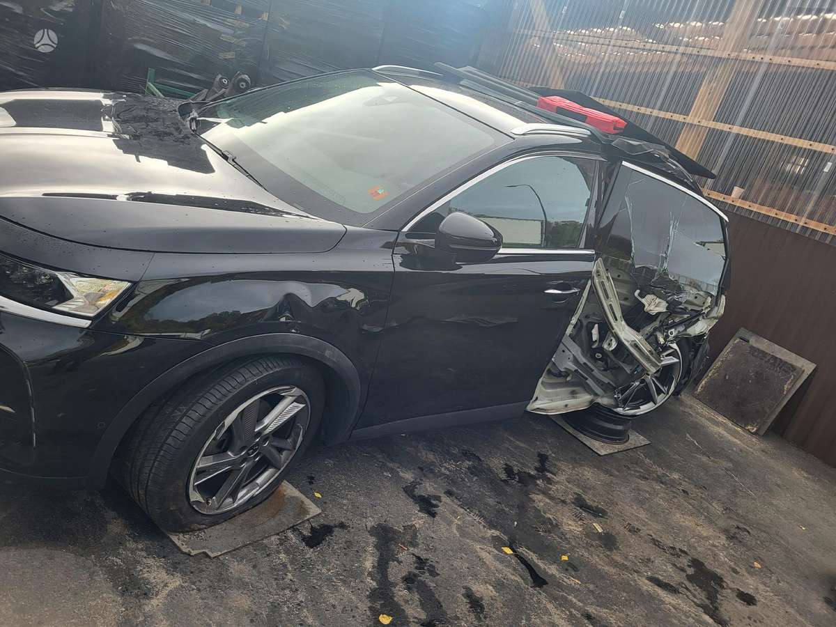 Citroen DS7 for parts