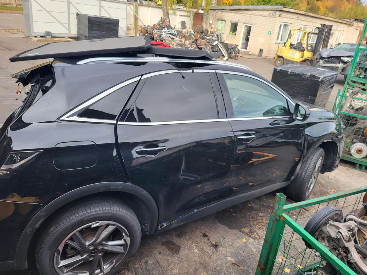 Citroen DS7 по частям