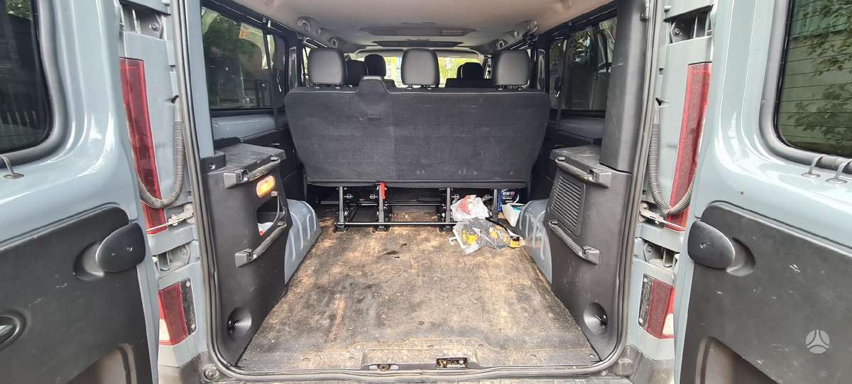 Renault Trafic - 11