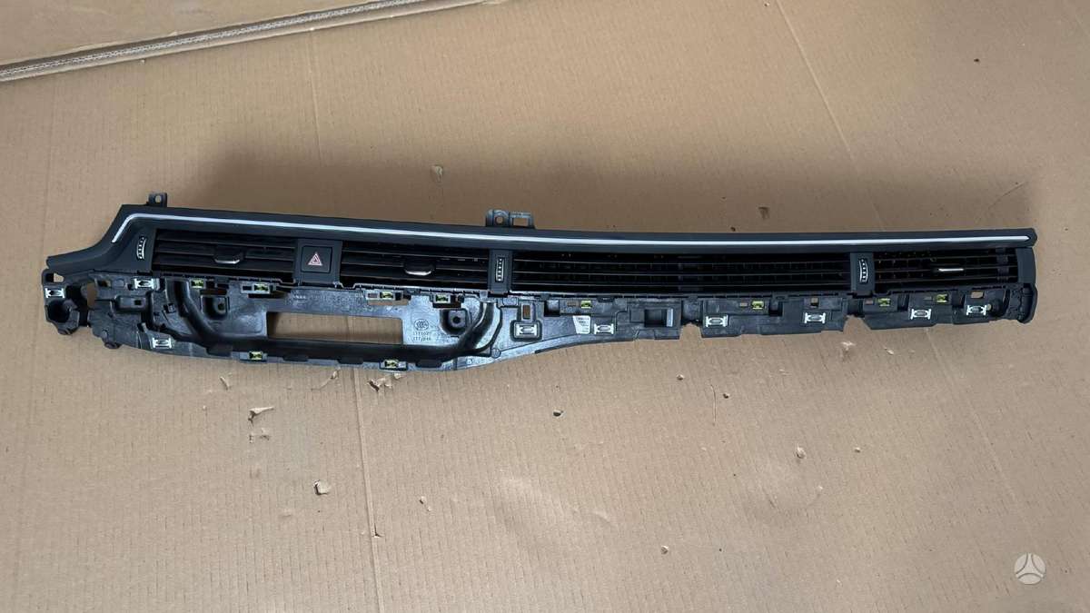 Audi A4, 8W1820902D, dashboard