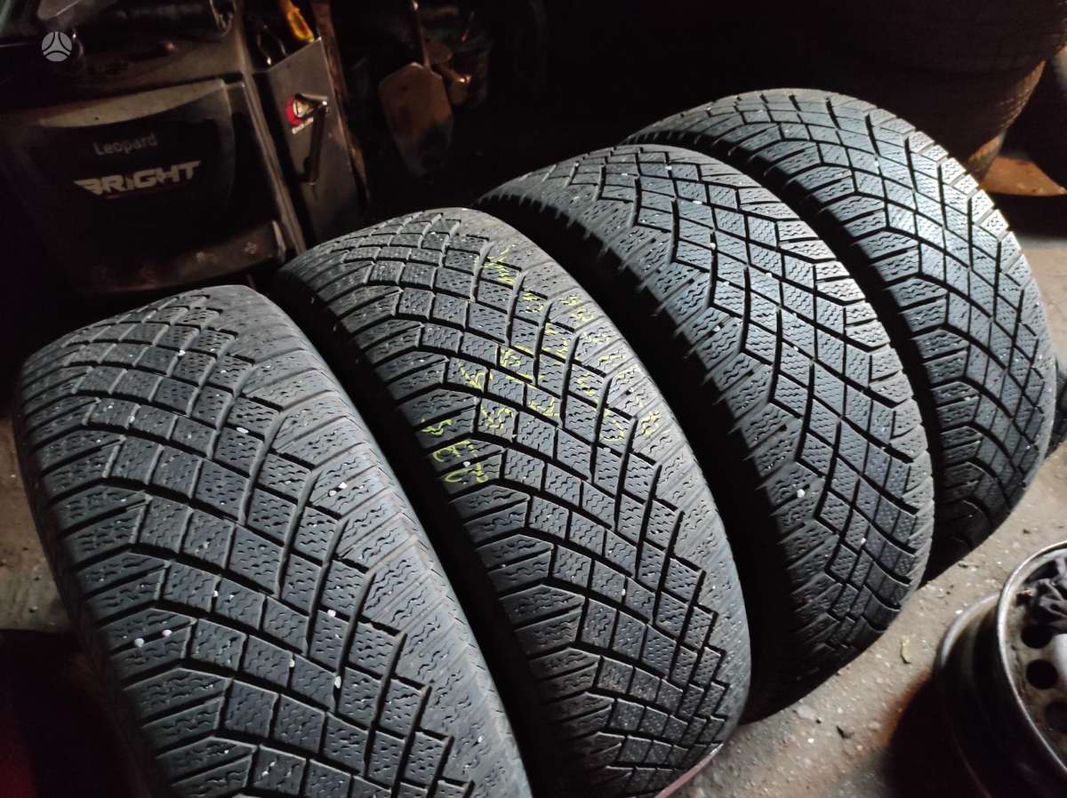 -Kita-, žieminės 235/55 R19