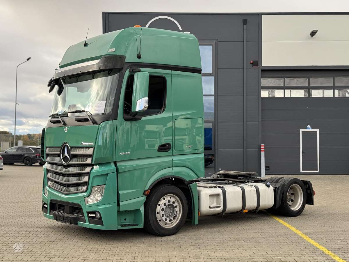 Mercedes-Benz ACTROS 1845 RETARDER LOWDECK, double sleeper