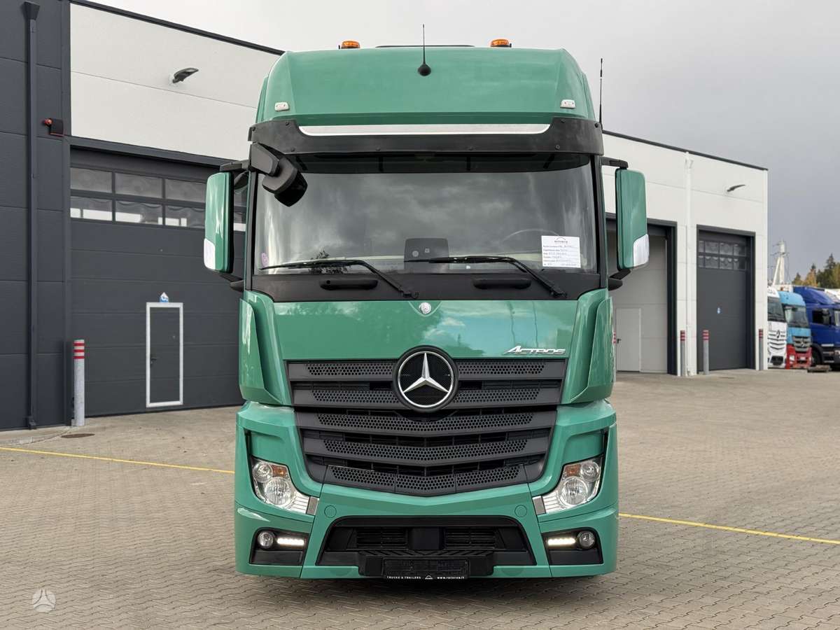Mercedes-Benz ACTROS 1845 RETARDER LOWDECK, double sleeper